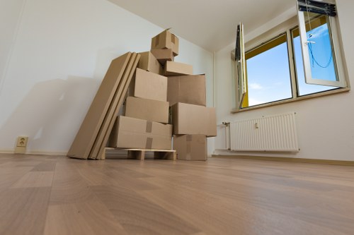 Protective wrapping and careful moving of fragile items during a Knightsbridge house move
